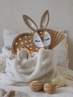 Decoración Infantil|Lámparas Infantiles></noscript>Little Lights Lámpara infantil LED artesanal regulable Bunny, con función de temporizador y control a mando