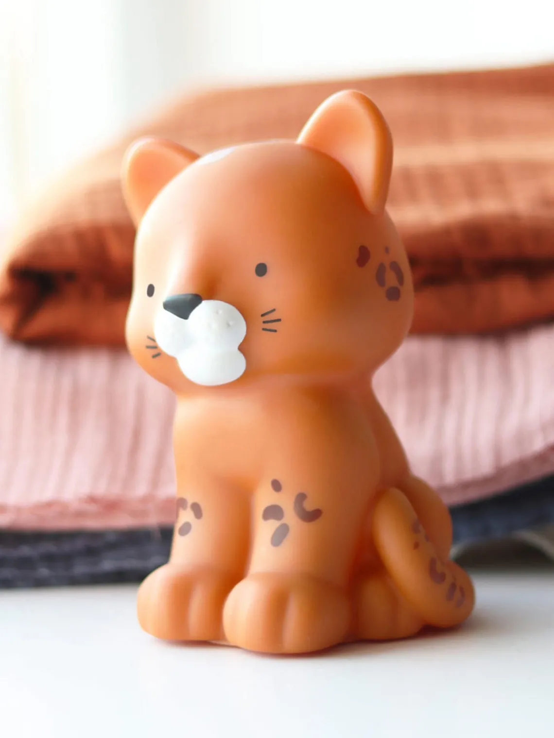 Lámparas Infantiles|Lámparas Infantiles>A Little Lovely Company Lámpara infantil Leopard, con función de temporizador