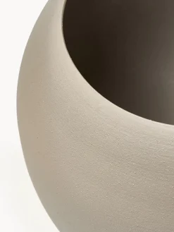 Maceteros|Maceteros De Exterior></noscript>AYTM Macetero de metal de pared Globe Greige