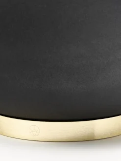 Maceteros|Jarrones></noscript>AYTM Macetero de metal Globe Negro