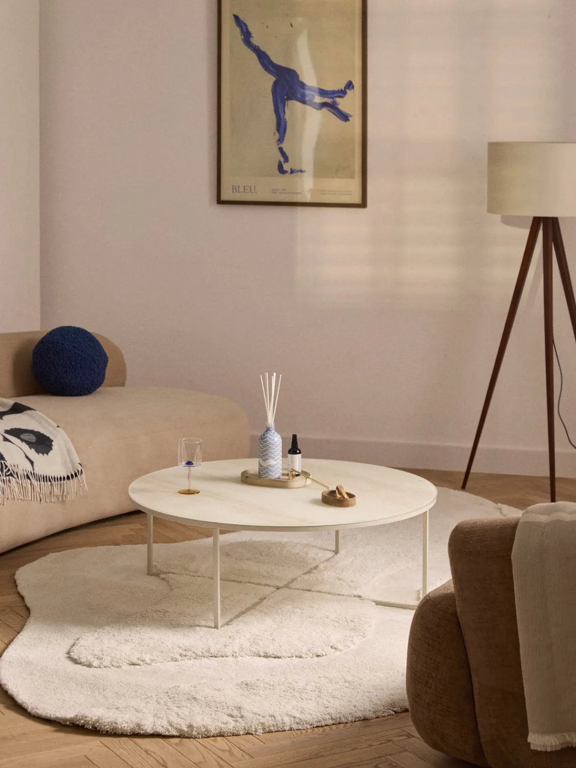 Mesas De Centro|Mesas De Centro>Westwing Collection Mesa de centro redonda grande con tablero de vidrio en aspecto mármol Antigua Aspecto mármol Off White, beige mate