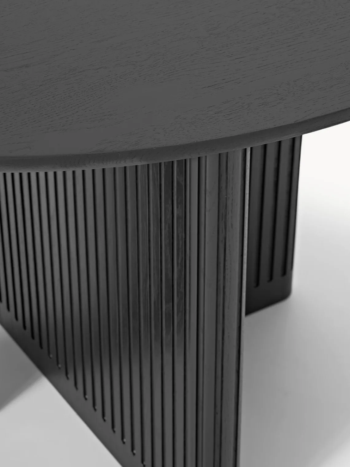 Mesas De Comedor|Mesas De Comedor>Westwing Collection Mesa de comedor redonda de madera de roble Jolka, tamaños diferentes Negro