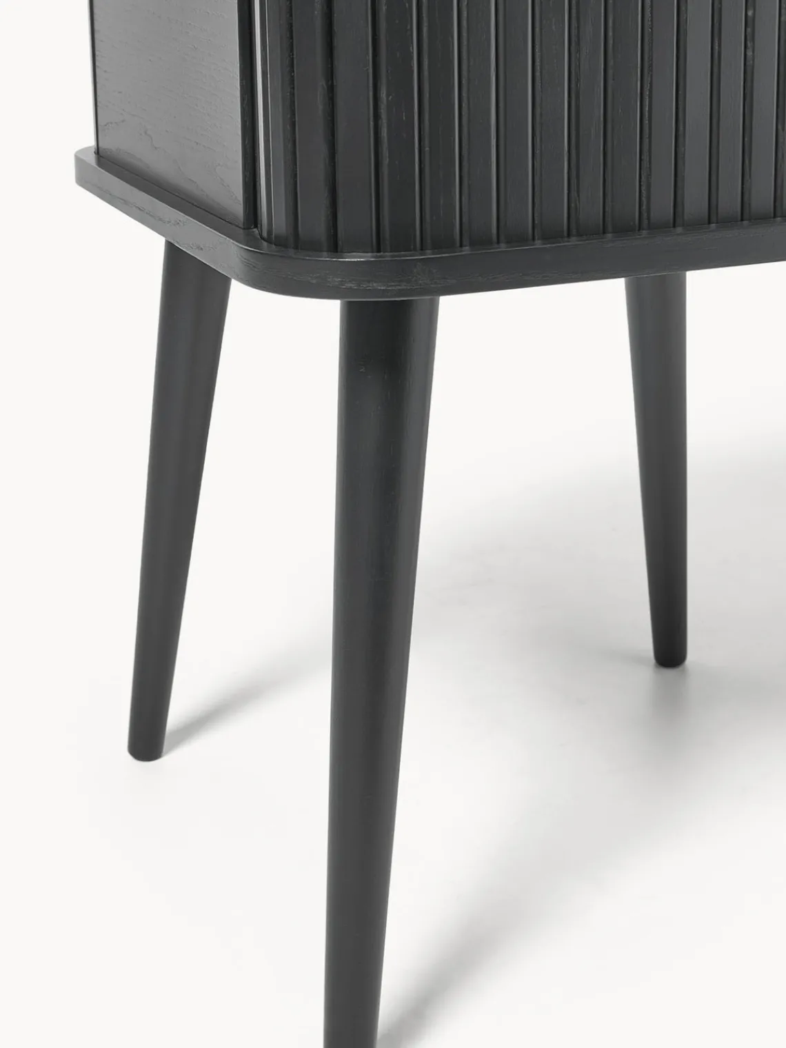 Mesitas De Noche|Mesitas De Noche>Zuiver Mesita de noche de madera Barbier, puerta corredera Madera de fresno pintada en negro