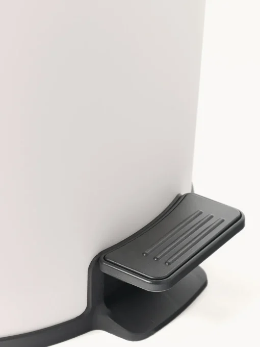 Cubos De Basura Y Reciclaje|Almacenaje De Cocina>Westwing Collection Papelera con pedal Rafa, 30 L Off White, negro