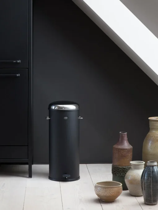 Cubos De Basura Y Reciclaje|Almacenaje De Cocina>Vipp Papelera con pedal 17 Negro, plateado