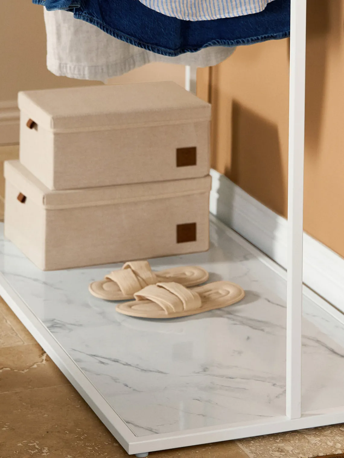 Discount Perchero en look mármol Pacey Percheros De Pie|Percheros De Pie