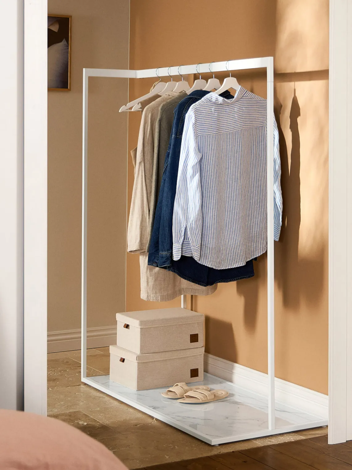 Discount Perchero en look mármol Pacey Percheros De Pie|Percheros De Pie