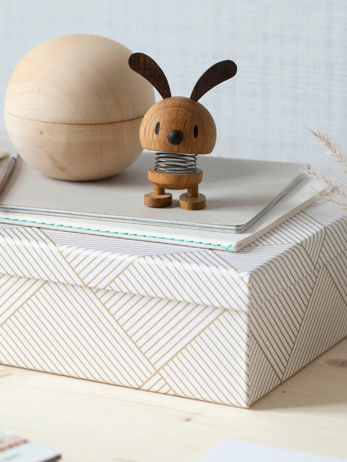 Figuras Decorativas|Jarrones>Hoptimist Pieza decorativa de madera de roble Fuzzle