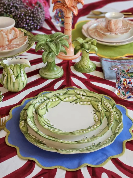 Vajillas Completas|Menaje De Mesa>Les Ottomans Plato llano pintado a mano Lily of the Valley