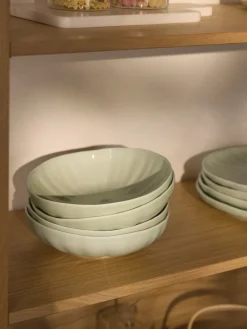 Platos Hondos|Vajillas Completas></noscript>Westwing Collection Platos hondos de porcelana con relieves Sali, 4 uds. Verde claro