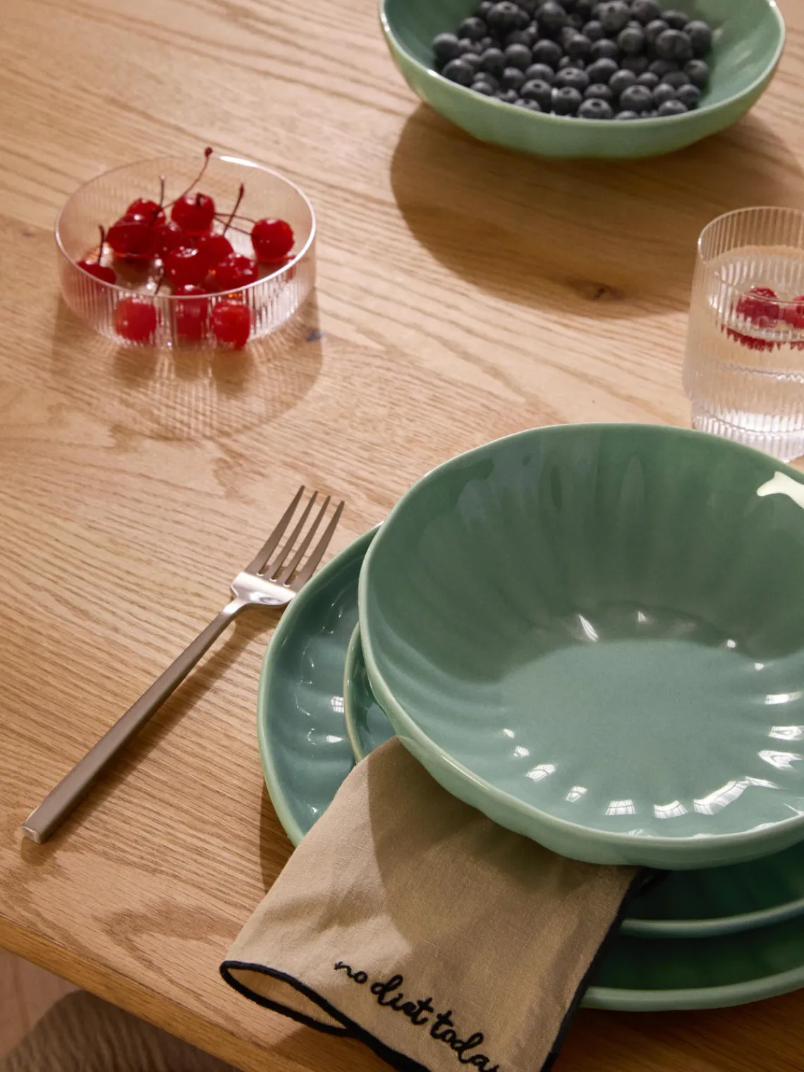 Outlet Platos llanos de porcelana con relieves Sali, 4 uds. Platos Llanos|Vajillas Completas