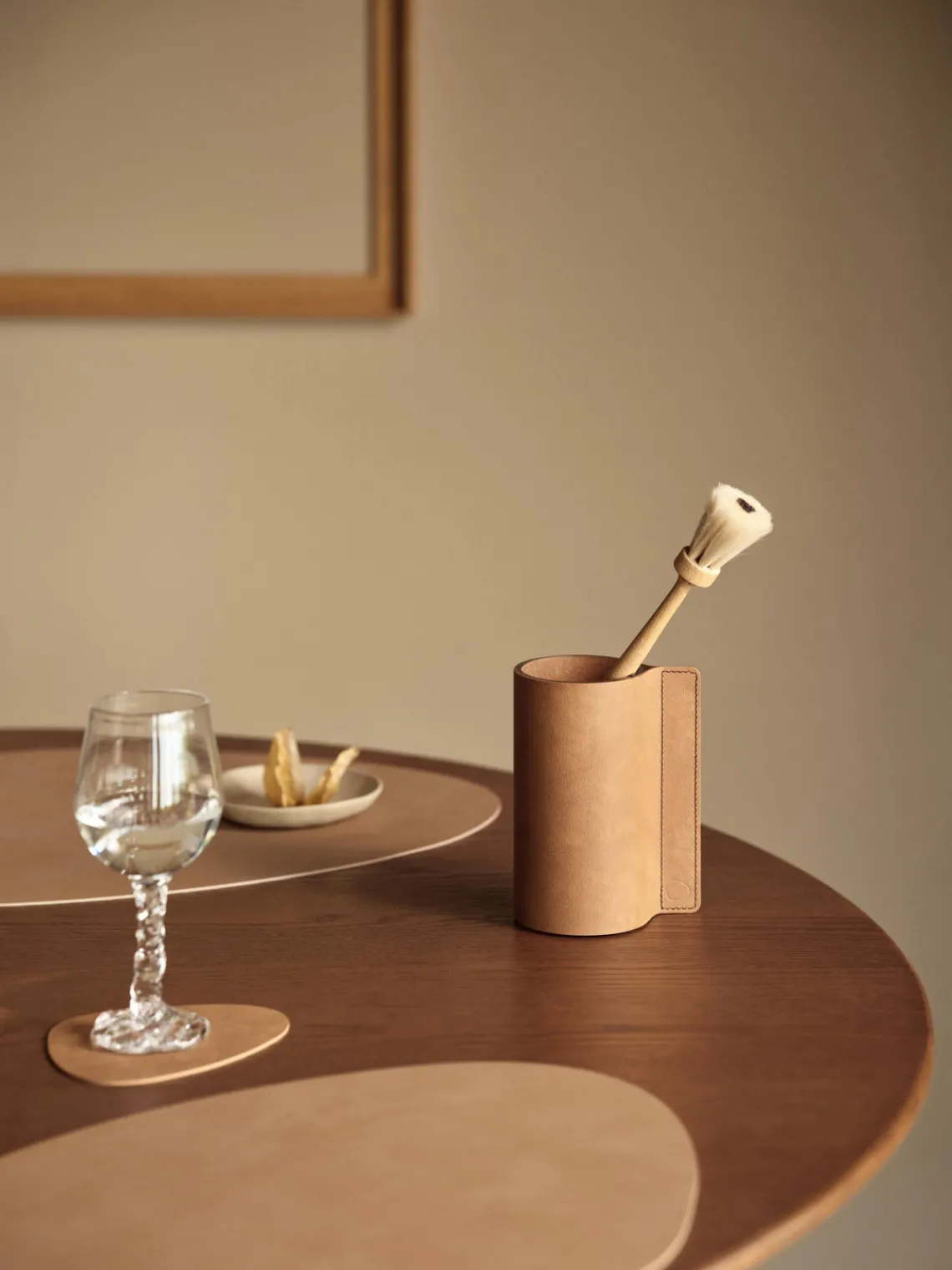 Posavasos|Vajillas Completas>Lind DNA Posavasos asimétricos de cuero Curve, 4 uds. Beige