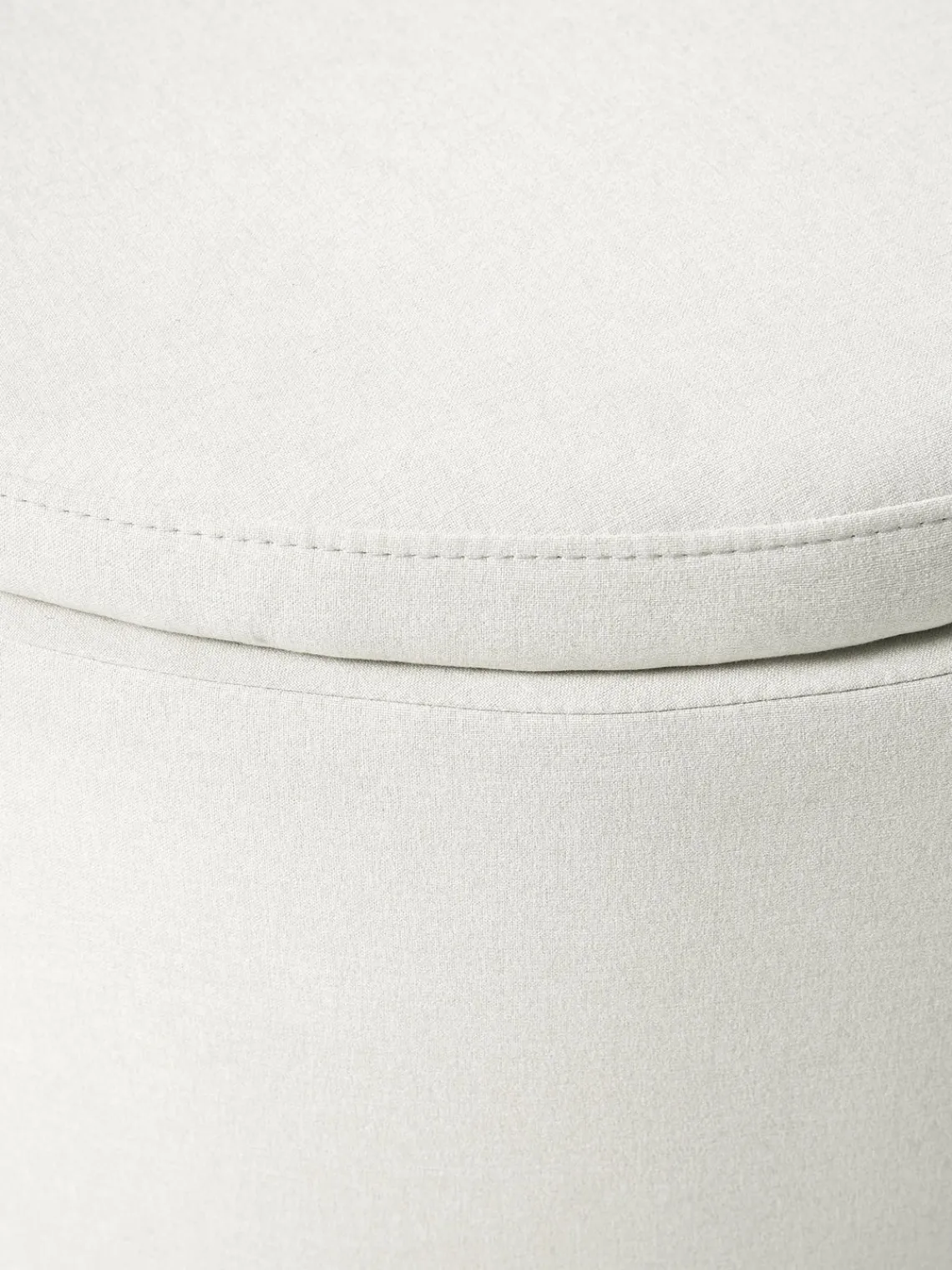 Pufs Y Otomanos|Pufs Y Otomanos>Westwing Collection Puf grande tapizado con espacio de almacenamiento Alida Tejido blanco Off White