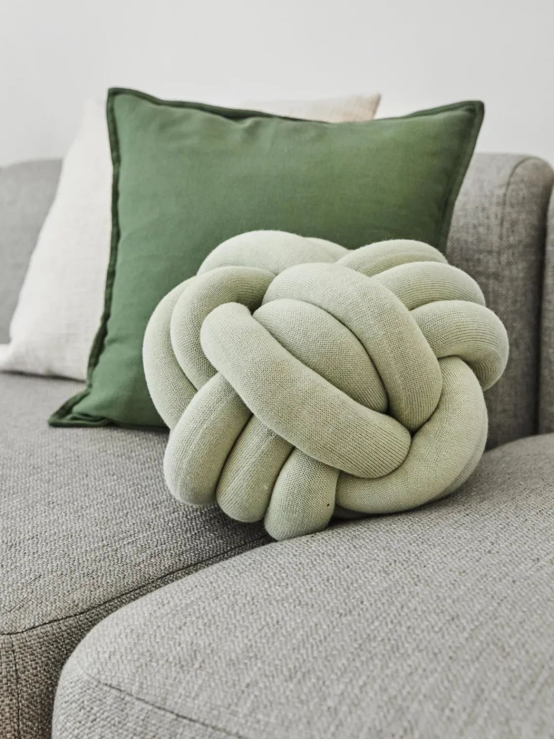 Puf nudo Twist Mantas|Cojines Decorativos