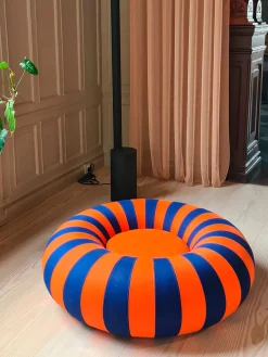 Puf De Exterior|Sillones></noscript>Studio About Puf redondo Float Azul oscuro, naranja