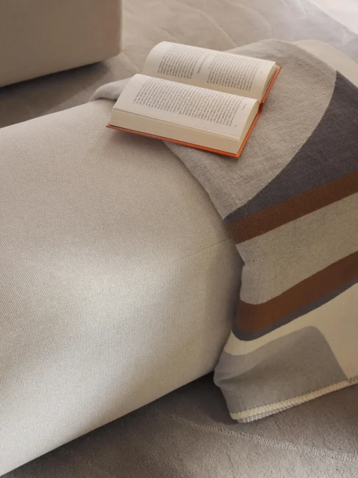 Outlet Puf reposapiés grande Melva, 116 x 42 cm Reposapiés|Sofás