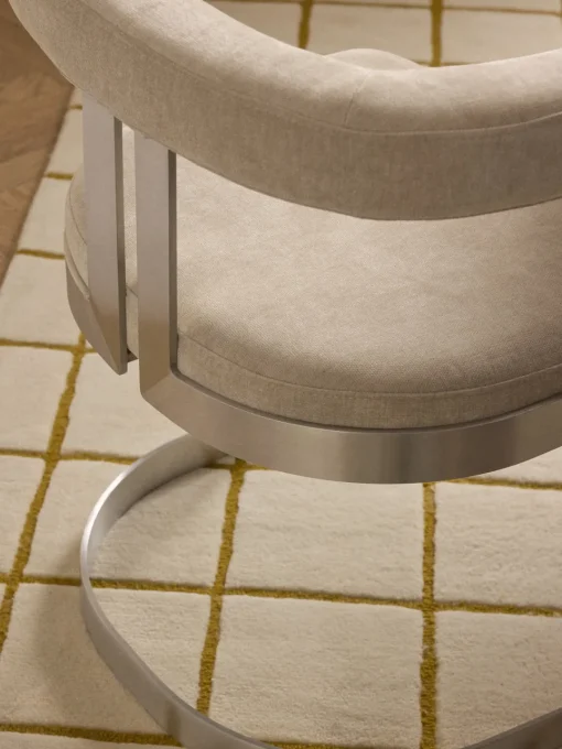 Sillas>Westwing Collection Silla cantilever tapizada Gianni Tejido beige, plateado