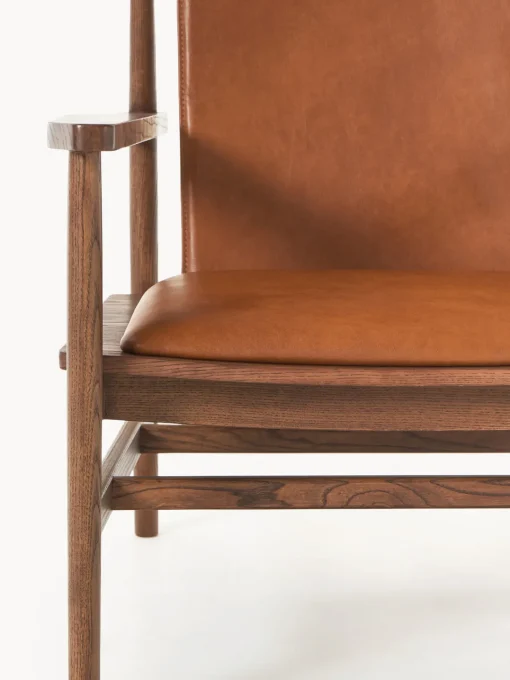 New Silla con reposabrazos de madera de fresno y asiento de cuero Hayo Sillones Pequeños|Sillones