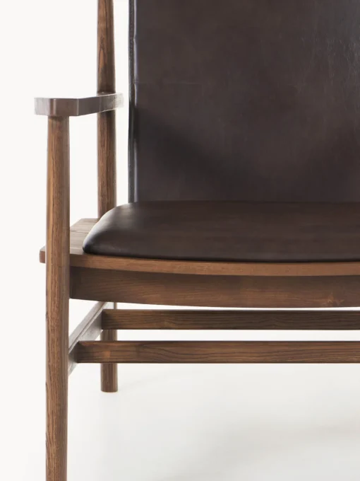 Sillones Pequeños|Sillones>Westwing Collection Silla con reposabrazos de madera de fresno y asiento de cuero Hayo Cuero marrón oscuro, madera de fresno aceitada en marrón