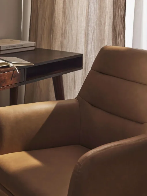 Sillas De Escritorio|Sillas De Escritorio>Westwing Collection Silla de escritorio de piel sintética con reposabrazos Benson, altura regulable Cuero sintético marrón claro