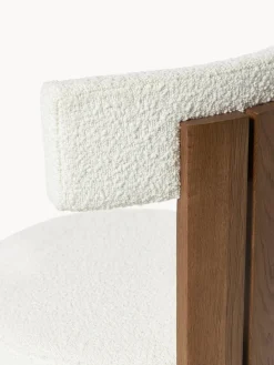 New Silla de madera con tapizado bouclé Katya Sillas