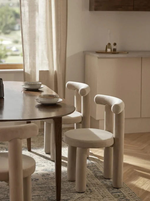 Sillas>Westwing Collection Silla tapizada en terciopelo Calan Terciopelo beige