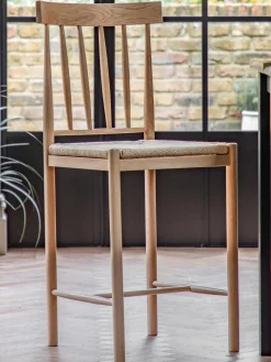 Taburetes Altos|Sillas De Madera> Sillas de bar artesanales de madera de roble Eton, 2 uds.
