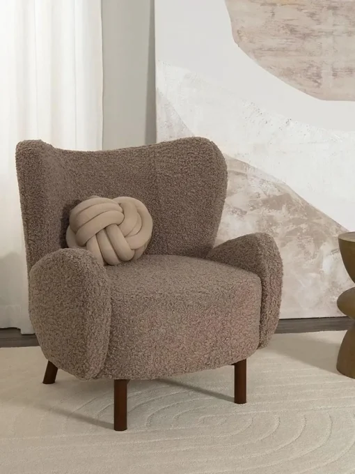 Sillones Orejeros|Sillones>Westwing Collection Sillón orejero de borreguillo Kalia Borreguillo gris pardo, madera de haya oscura