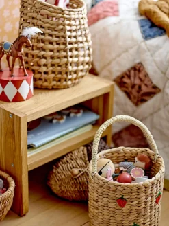 Decoración Infantil|Mesas Y Sillas Infantiles></noscript>Bloomingville Mini Taburete infantil de madera de roble Bas