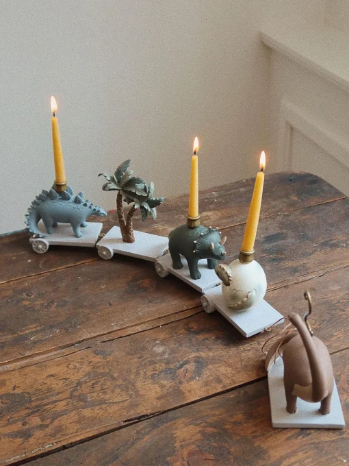Juguetes A Partir De 1 Año|Decoración Infantil>Konges Slojd Tren de cumpleaños artesanal Dinomite