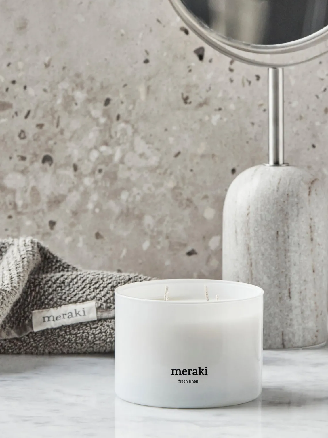 Velas Perfumadas|Jarrones>Meraki Vela perfumada de tres mechas Fresh Linen (Jasmine & Rose) Blanco