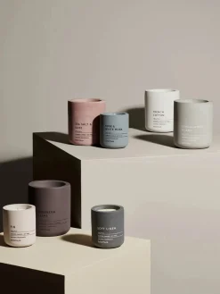 Velas Perfumadas|Jarrones></noscript>blomus Vela perfumada Fraga (sal marina y salvia)