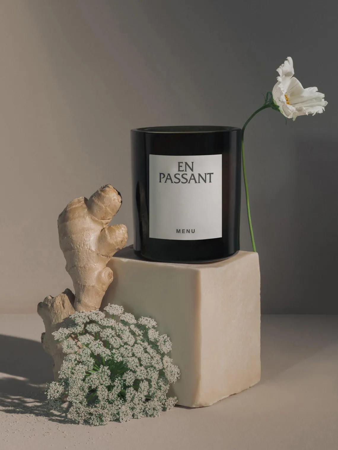 Clearance Vela perfumada Olfacte En Passant (jacinto, pétalos de jazmín y geranio) Velas Perfumadas|Jarrones