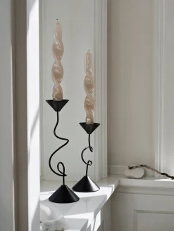Velas Decorativas|Jarrones></noscript>Broste Copenhagen Velas cónicas artesanales Twist, 2 uds. Blanco crema