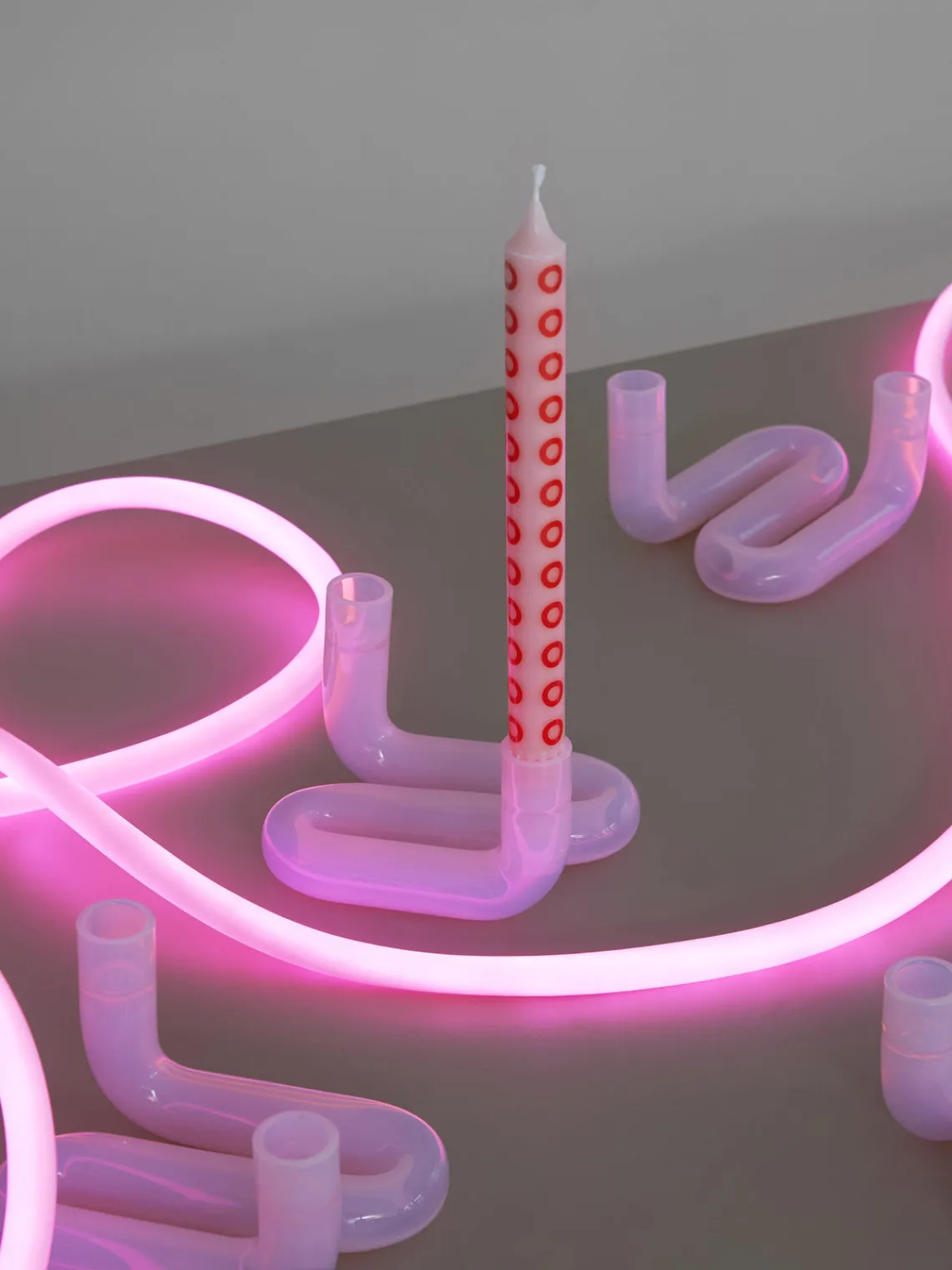 Outlet Velas cónicas Happy, 4 uds. Velas Decorativas|Jarrones