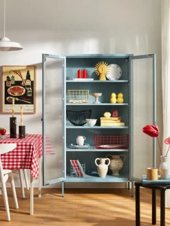 Vitrinas|Vitrinas></noscript>Mustard Made Vitrina de metal con cristal acanalado The Collector Azul claro